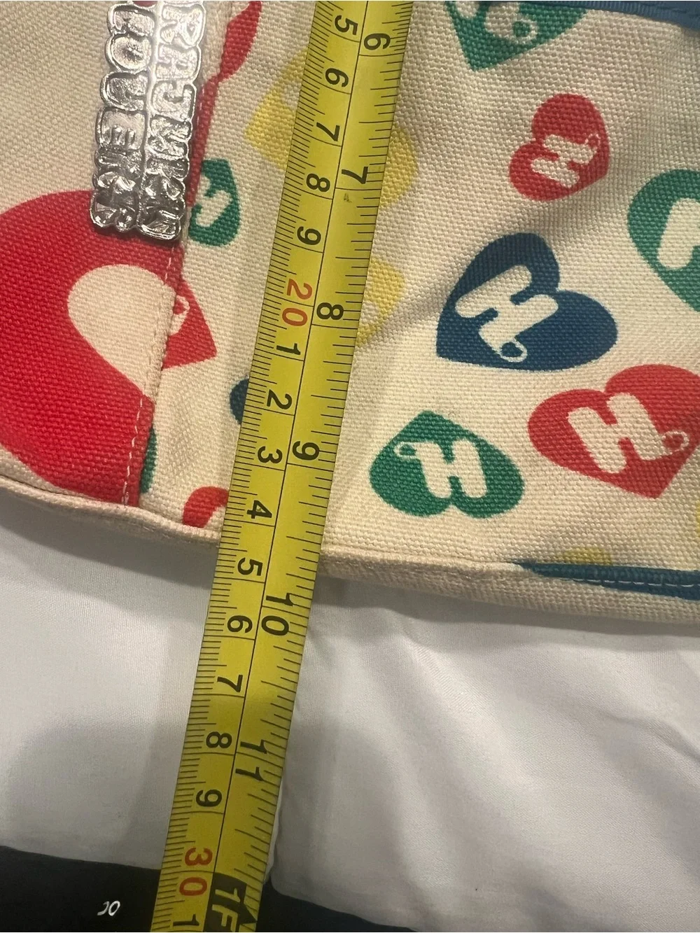 Harajuku lovers Canvas Crossbody Bag in Multicolor Heart Print